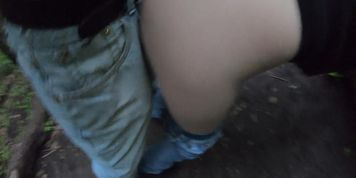 Skinny Amateur Gets Fucked And Creampied On Nature Hike