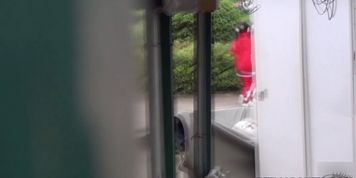 DADDYRAUNCH - Bendy japanese ho peeing