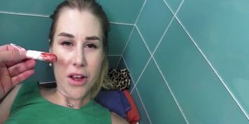 Rough screw periods tampons & feet (Madison McQueen)