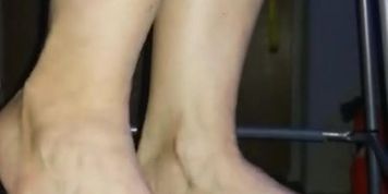 Trampling cock
