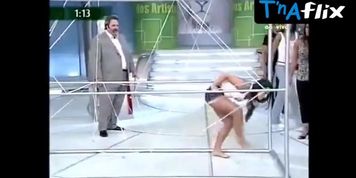 Fabiana Pieroccini Sexy Scene  in Boa Noite Brasil