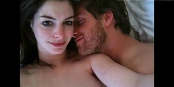Anne hathaway  nude pics