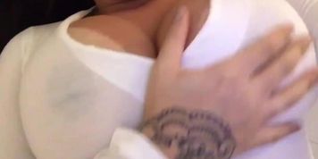 Angel Lima na cama54
