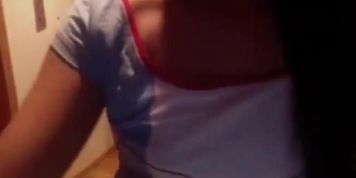 Caeli webcam masturbating