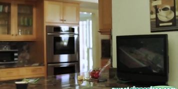 India Summer Sucking And Fucked In The Kitchen!