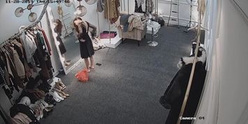 EM M?U ?NH TH? ?? - NH&Igrave;N M&Agrave; MU?N CH?I EM LI?N