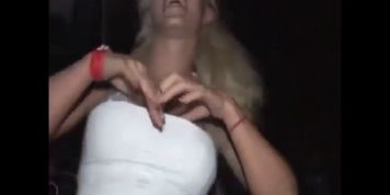 Ebony Girl Flaunts Huge Titties With Kendra From Playboy On Spring Break (Kendra Wilkinson)