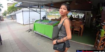 Amateur Asian teen fucked her two week millionaire bf at the hotel