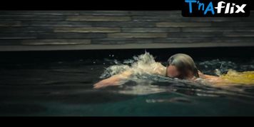 Robin Wright Sexy Scene  In The Gf