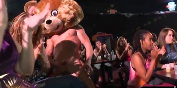 DANCING BEAR - CFNM babe sucking cock during kinky party