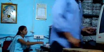 Village Office Sex Tape Lady Caught Fucking