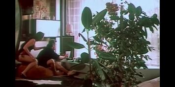 Behind the Mirror (France 1982) (Alban Ceray, Cathy Menard, Dominique Aveline, Emmanuelle Berdier, Isis Taylor)
