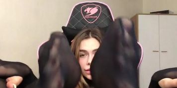 nylonn feet