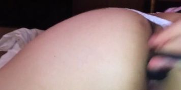 Plug in wifes ass