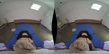 Milf En El Gym VR