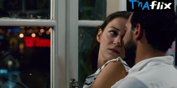 Menna Shalabi Sexy Scene  in Baad El Mawkeaa