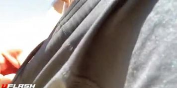 dickflash at beach