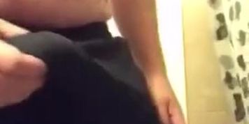 CUM on ladies, which hole do you want that thic dick in ????