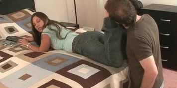 Veronica - Foot Worship and Jean Facesitting in the Bedroom