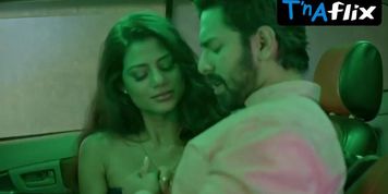 Mrinalini Chatterjee Sexy Scene  in Gandi Baat