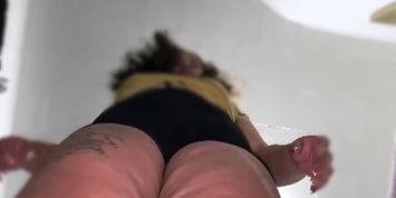 BBW GIANTESS CRUSH FEET
