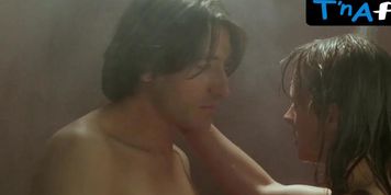 Emma Suarez Butt Scene  in Tierra