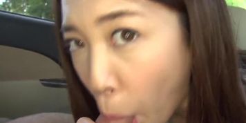 Adorable Asian Teen Sucking In The Car