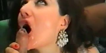la_signora_in_cadillac_col_nero_dietro_full_vintage_movie (Jessica Rizzo)