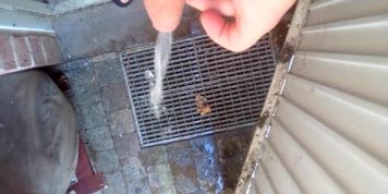 Outdoor piss (Solo male)