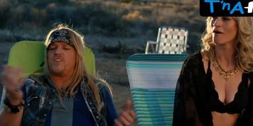 Cameron Richardson Butt,  Breasts Scene  in Dead Ant