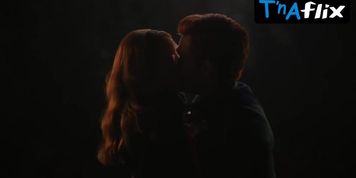 Madelaine Petsch Sexy Scene  in Riverdale