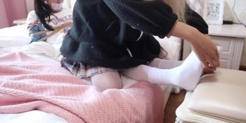 Chinese tickling (hx1)