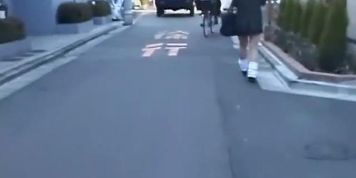Garage sharking encounter with lovable small Japanese girl being truly stunned