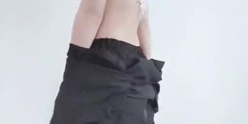 ????