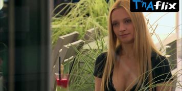 Dominika Lakomska Breasts Scene  in M Jak Milosc