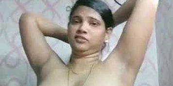 Aunty fingering in shower