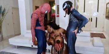 Spider-Man & Venom in Maximum Penetration (Angelababy)