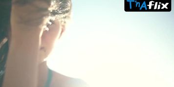Robin Marjolein Holzken Sexy Scene  in Sports Illustrated Swimsuit 2017