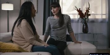 Reagan fucks her Trans Roommate Natalie (Natalie Mars, Reagan Foxx)