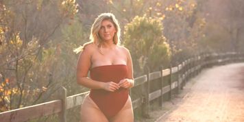 S Hall non nude curvy 1080p