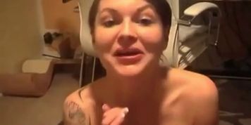 ihre Muschi ist so eng ihr Freund kann nicht zuletzt auch eine Minute