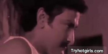 Nayi Naweli bhabhi ke sath security guard ne kari chudai