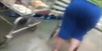 Big ass Milf in blue shorts