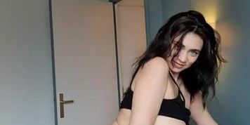 Big boobs sexy moment