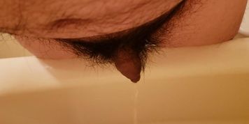 ????????Phimosis dick pissing