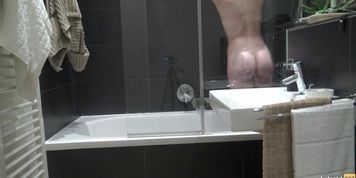 Stepsis In The Shower