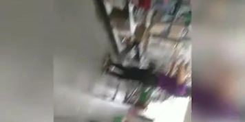 Short Flash/Someone walked by
