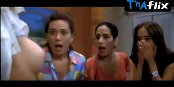 Andrea Beltrao Breasts Scene  in A Partilha