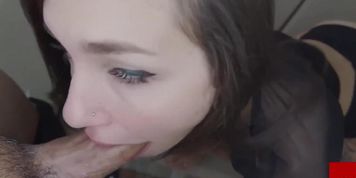 Girl Takes A Creampie (Luna Lovely)
