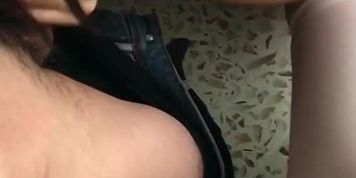 ADOLESCENTE PRECOZ se VIENE en 2 MINUTOS COGIENDOSE a COLEGIALA que QUIERE M&Aacute;S, El Dice &ldquo;LO SIENTO&ldquo;